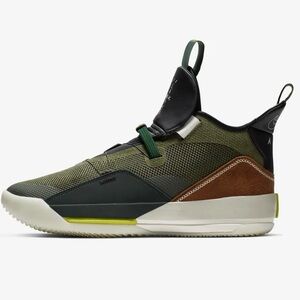 Jordan Travis Scott 33 size 9.5 DS